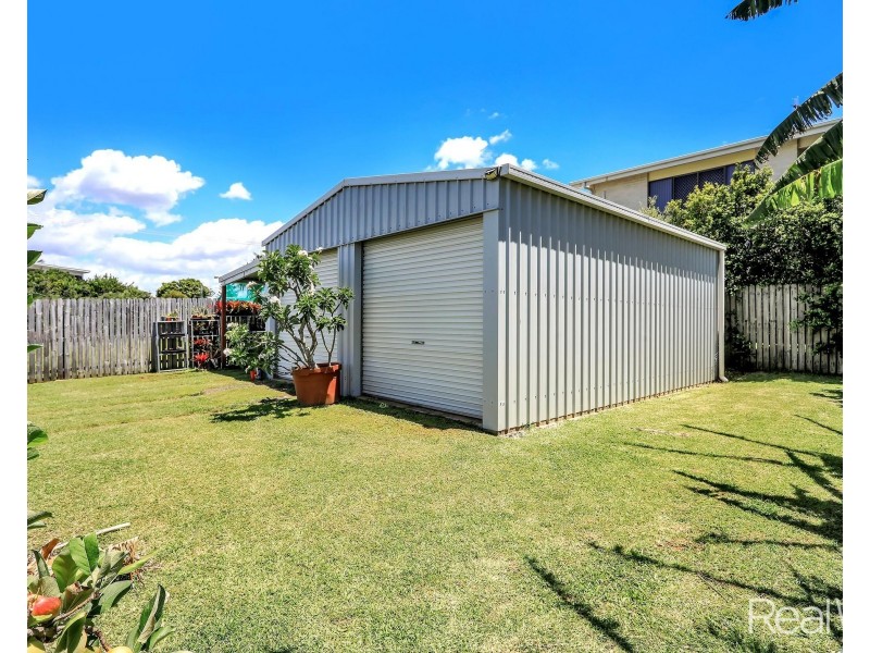 9 Bennett Street, Elliott Heads QLD 4670
