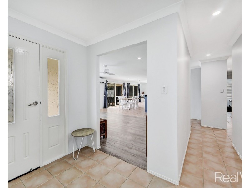 8 Saint Marys Court, Kepnock QLD 4670
