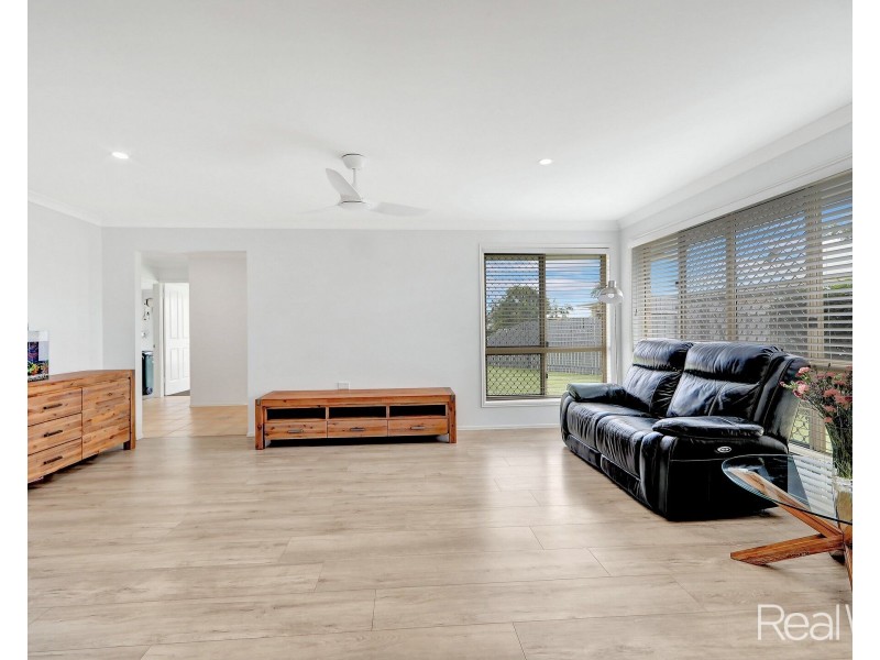 8 Saint Marys Court, Kepnock QLD 4670