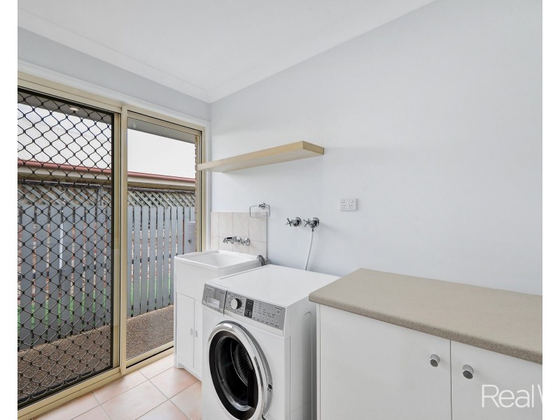 8 Saint Marys Court, Kepnock QLD 4670
