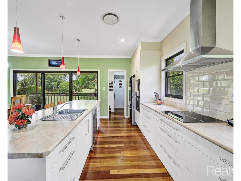 32 Arcadia Drive, Branyan QLD 4670