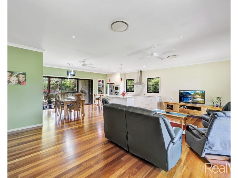 32 Arcadia Drive, Branyan QLD 4670