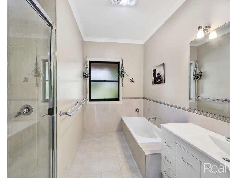 32 Arcadia Drive, Branyan QLD 4670