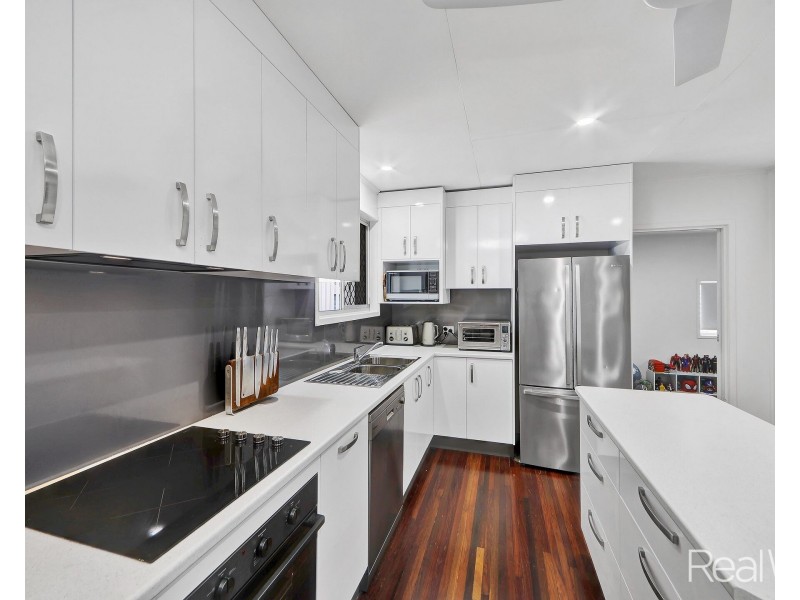 156 McCarthy Road, Avenell Heights QLD 4670