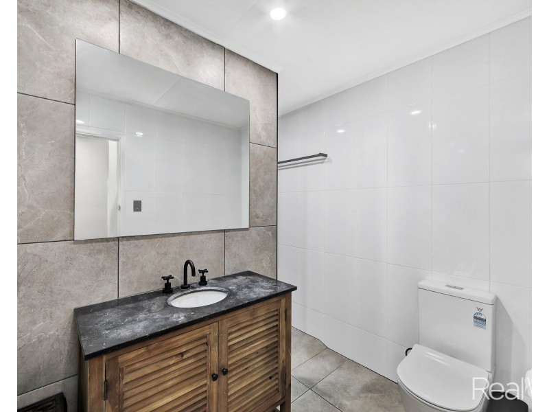 156 McCarthy Road, Avenell Heights QLD 4670
