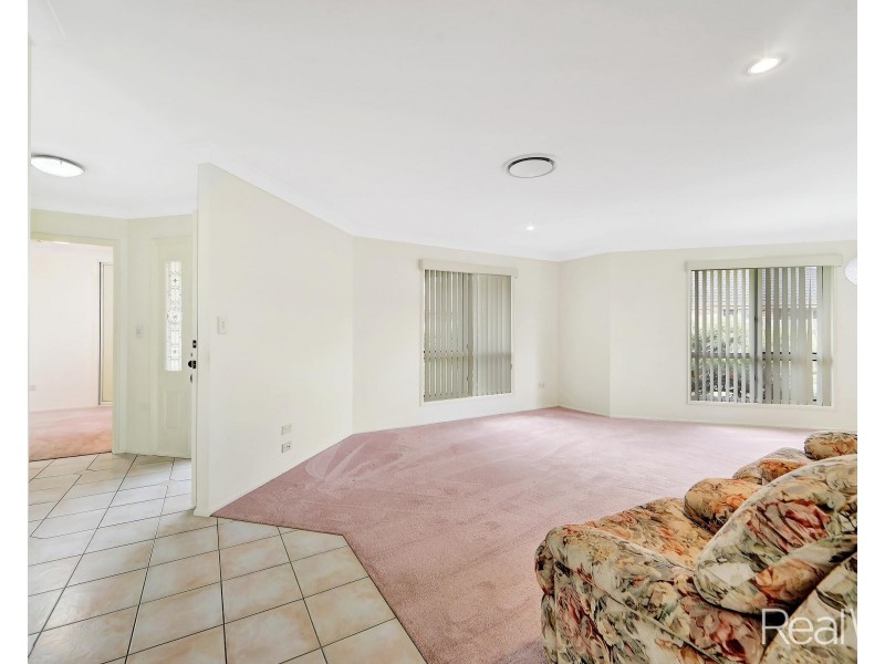 11 Palais Court, Avenell Heights QLD 4670