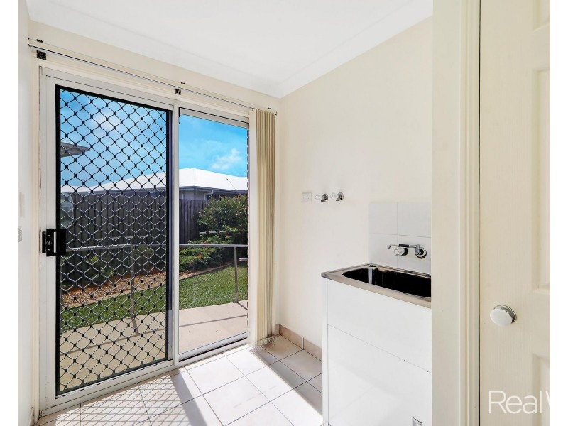 11 Palais Court, Avenell Heights QLD 4670