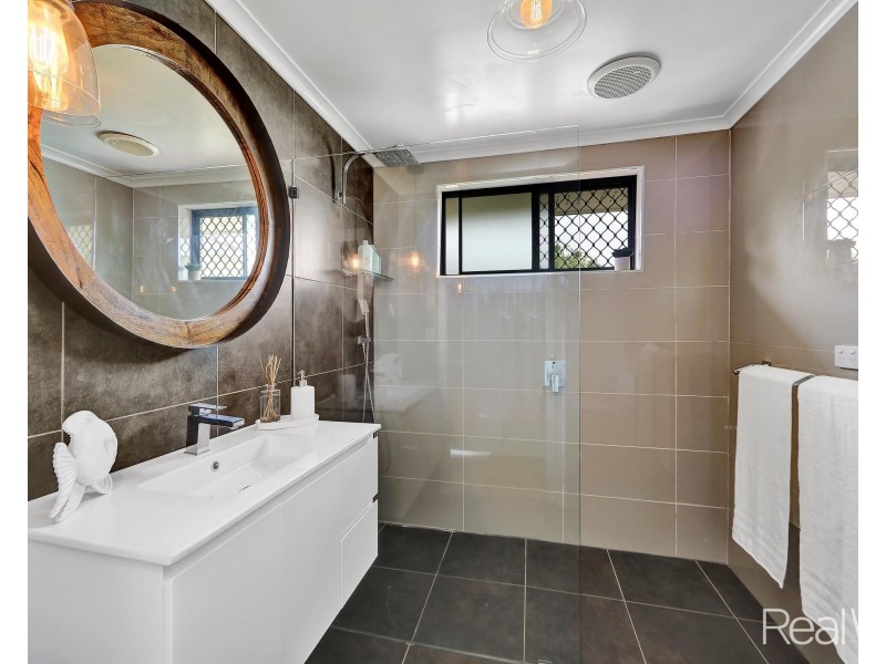 8 Cunnington Street, Bundaberg East QLD 4670