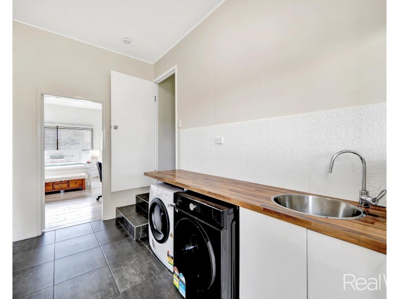 8 Cunnington Street, Bundaberg East QLD 4670