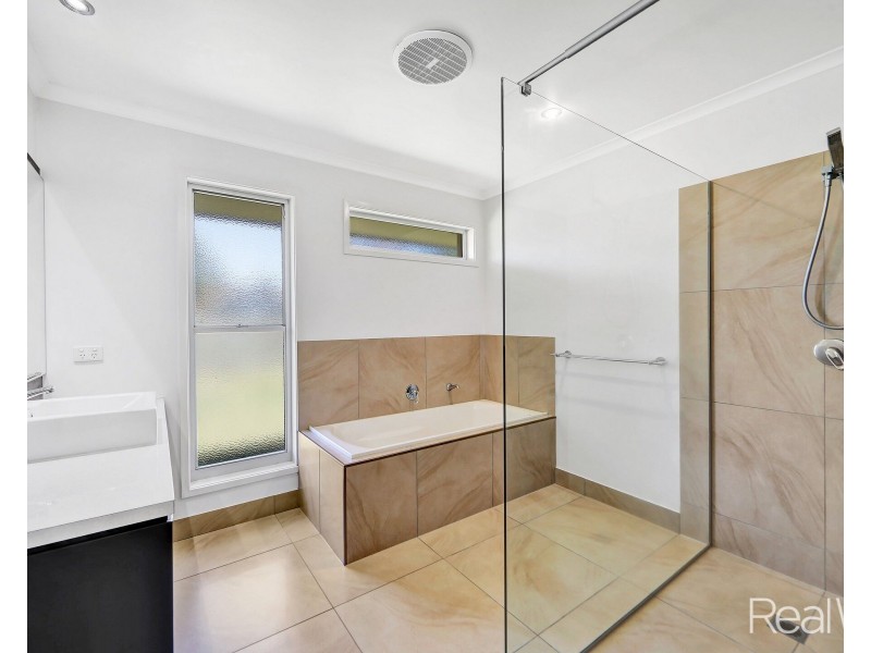 14 Sarra Place, Bundaberg East QLD 4670