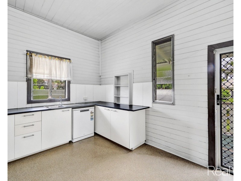 7 Cross Street, Bundaberg East QLD 4670