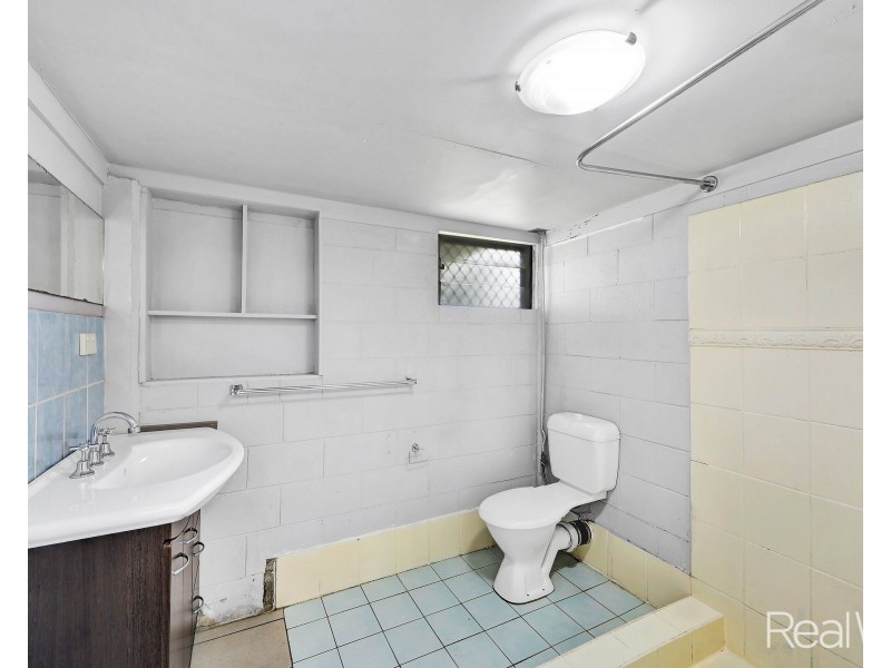 7 Cross Street, Bundaberg East QLD 4670