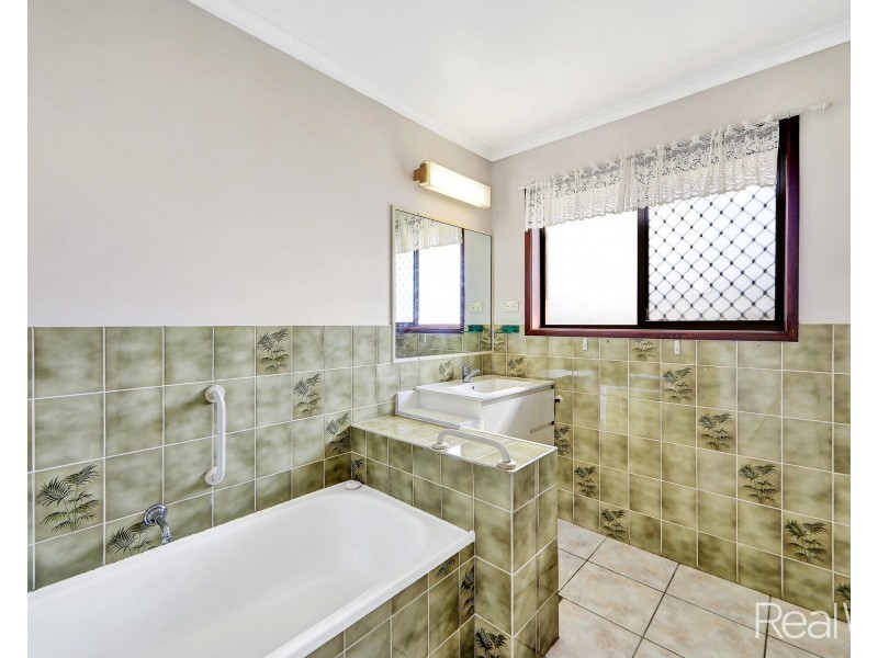 68 Avoca Street, Millbank QLD 4670