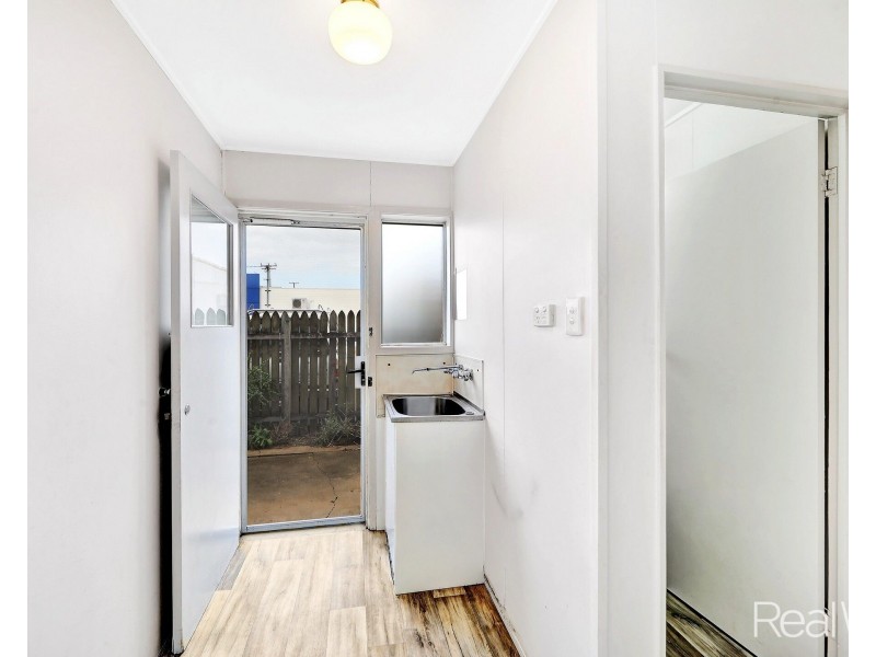 2/41 Walker Street, Bundaberg South QLD 4670