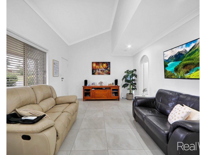 2 Cypress Street, Avoca QLD 4670