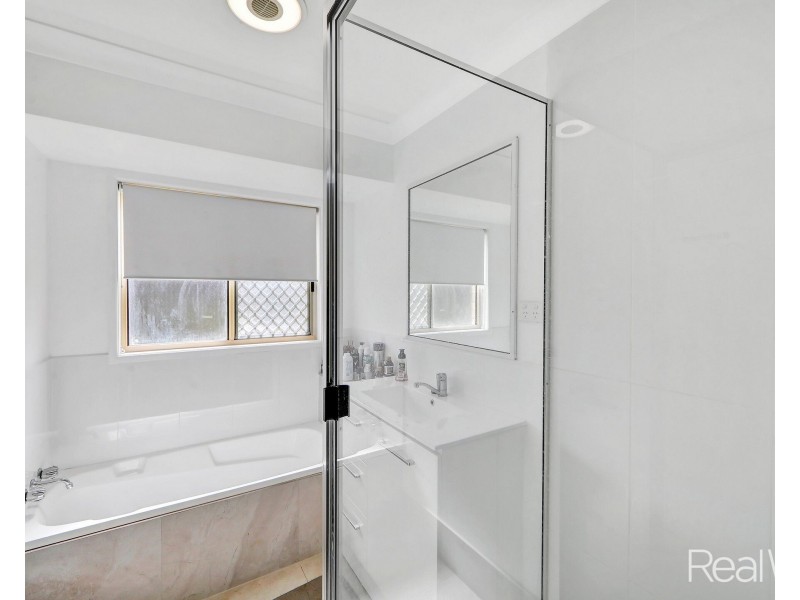 2 Cypress Street, Avoca QLD 4670