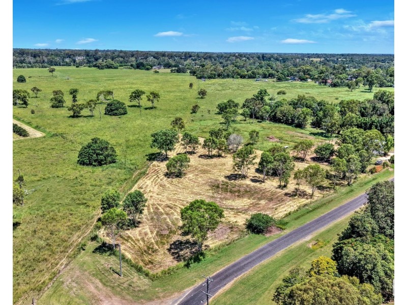 3 Drury Street, Sharon QLD 4670