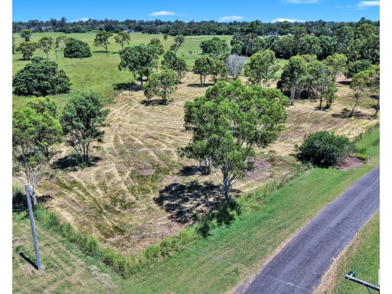 3 Drury Street, Sharon QLD 4670