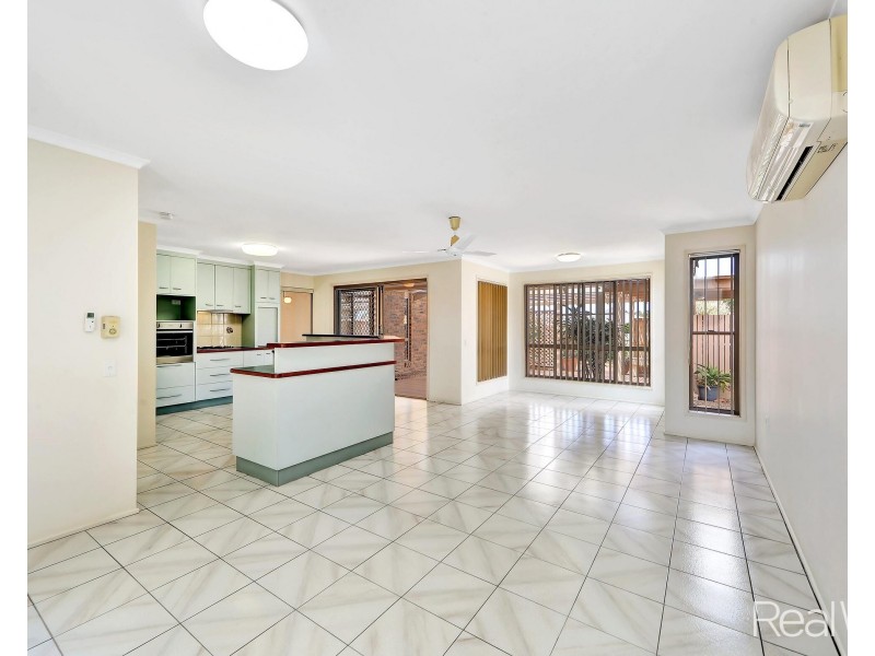 2 Liandra Street, Avoca QLD 4670