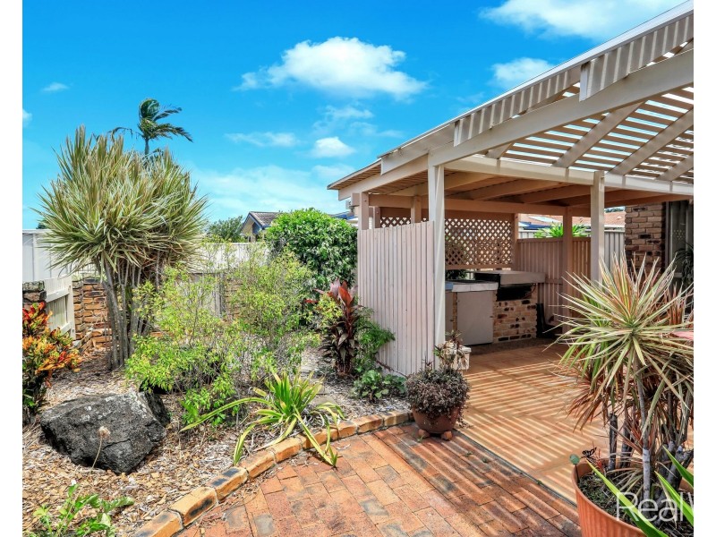 2 Liandra Street, Avoca QLD 4670