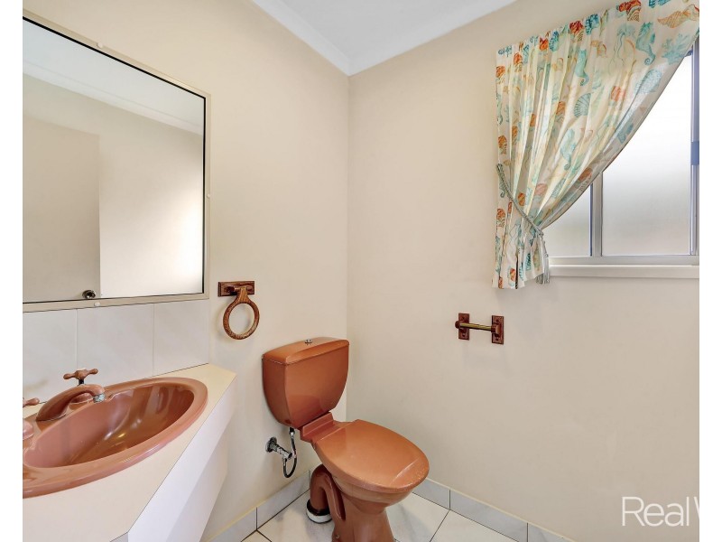 2 Liandra Street, Avoca QLD 4670