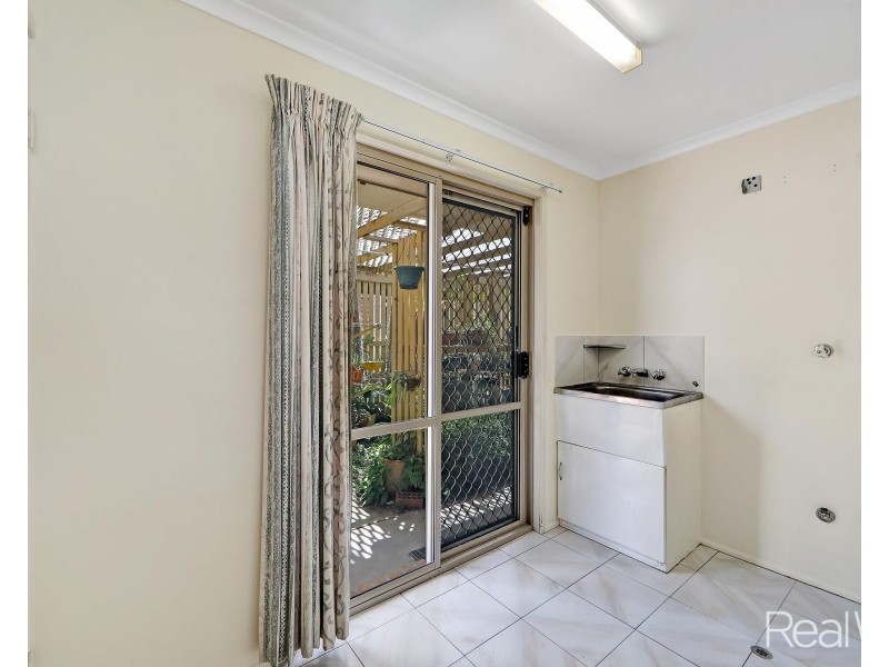 2 Liandra Street, Avoca QLD 4670