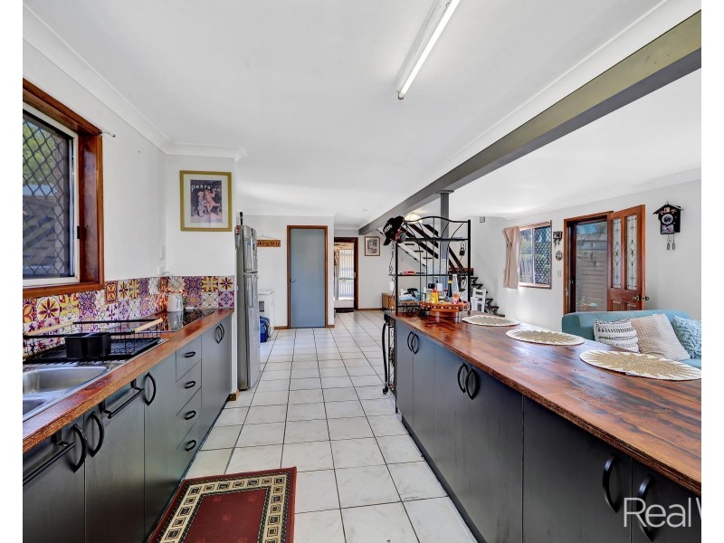 47 Ocean Street, Burnett Heads QLD 4670