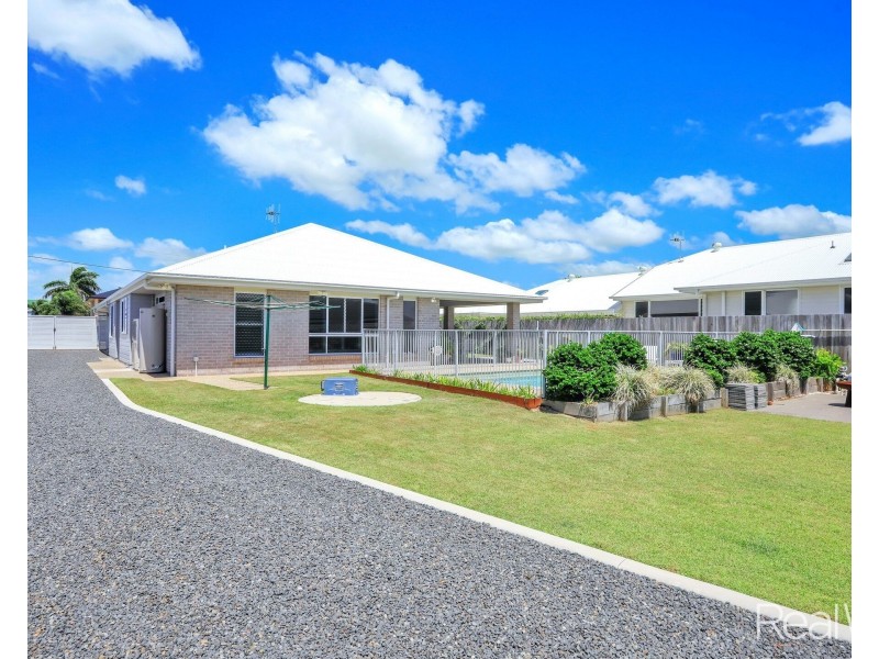 70 Shelley Street, Burnett Heads QLD 4670