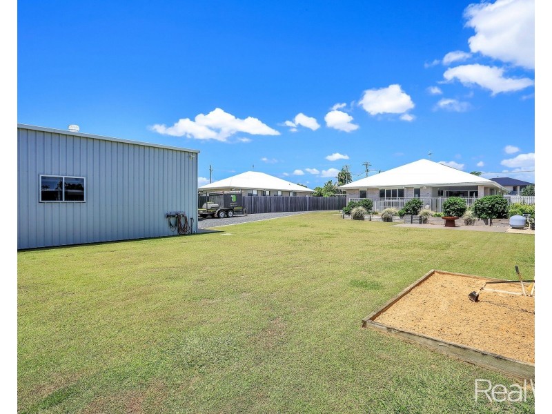 70 Shelley Street, Burnett Heads QLD 4670