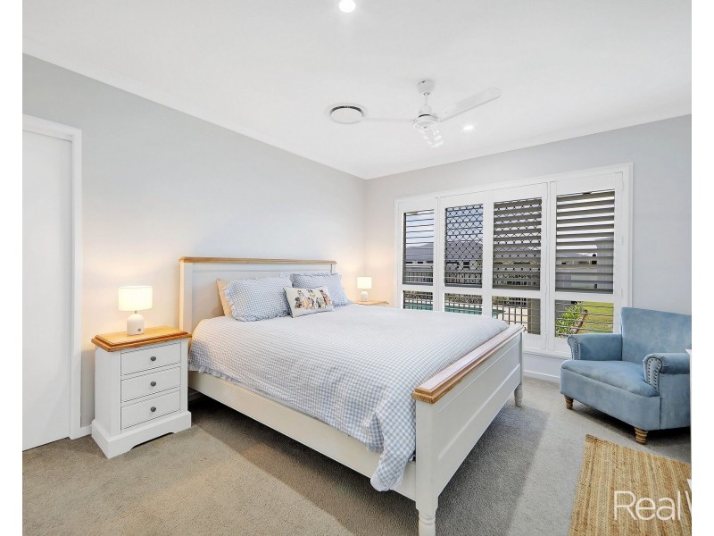 70 Shelley Street, Burnett Heads QLD 4670