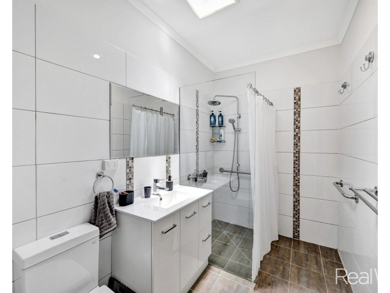 7 Dexter Street, Svensson Heights QLD 4670