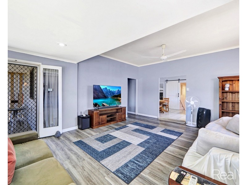 7 Dexter Street, Svensson Heights QLD 4670