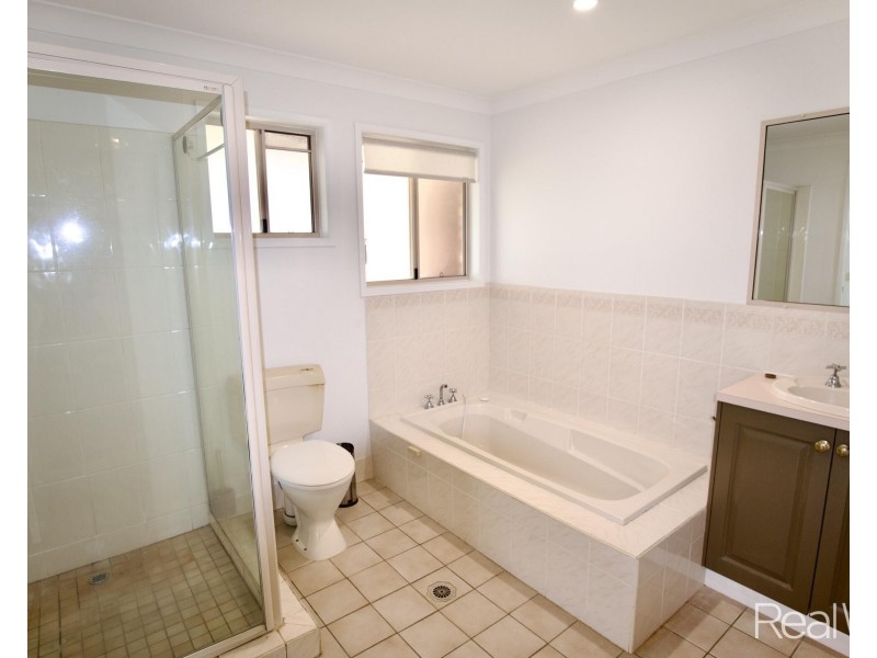 5 Gardiner Court, Avenell Heights QLD 4670