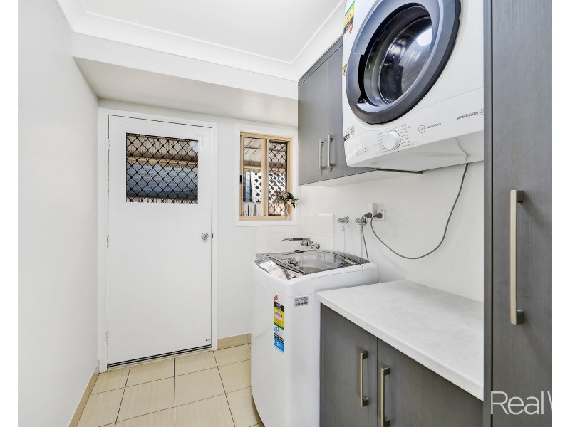 11 Murray Court, Kalkie QLD 4670