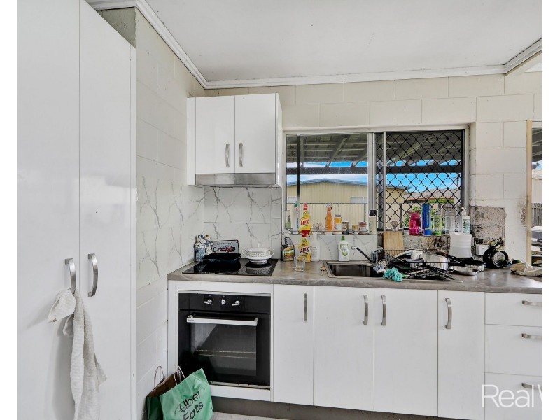 34 McLachlan Drive, Avenell Heights QLD 4670