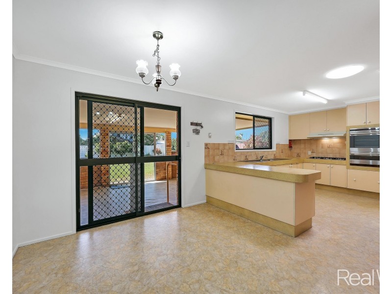 19 Brady Street, Avenell Heights QLD 4670