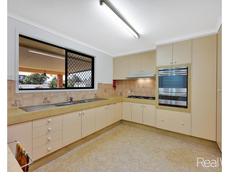 19 Brady Street, Avenell Heights QLD 4670