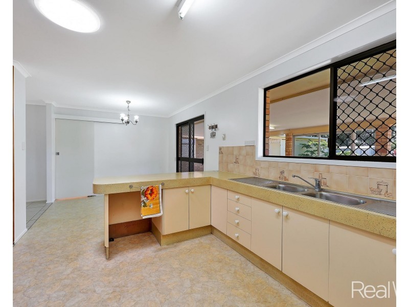 19 Brady Street, Avenell Heights QLD 4670