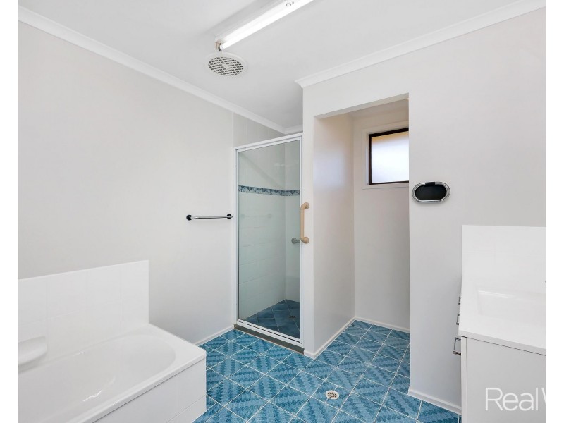 19 Brady Street, Avenell Heights QLD 4670