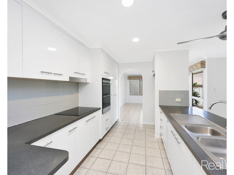 284 Avoca Road, Avoca QLD 4670