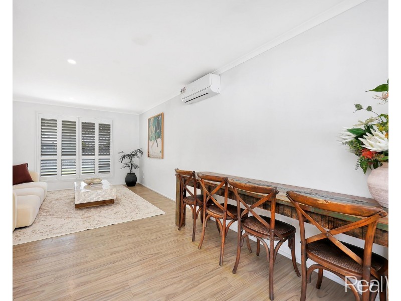 73 Dawn Parade, Thabeban QLD 4670