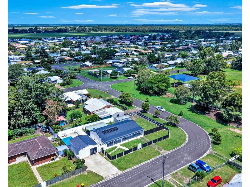 73 Dawn Parade, Thabeban QLD 4670