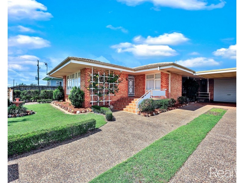 190 Walker Street, Svensson Heights QLD 4670