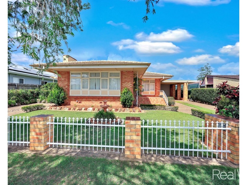 190 Walker Street, Svensson Heights QLD 4670