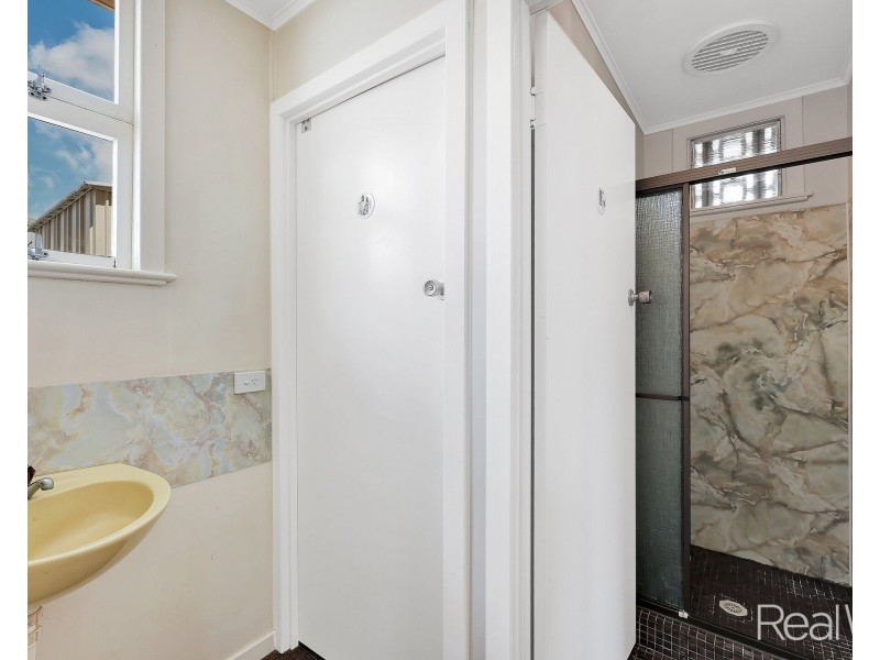 190 Walker Street, Svensson Heights QLD 4670