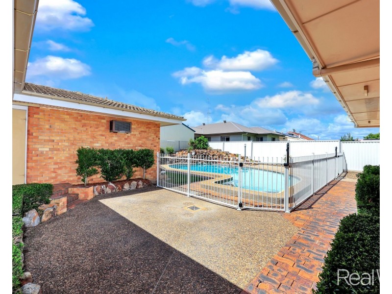 190 Walker Street, Svensson Heights QLD 4670