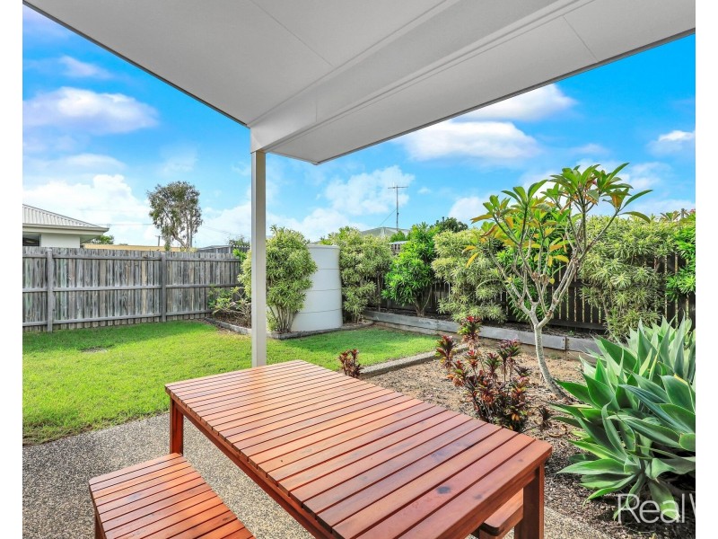 10/4 The Pines Court, Millbank QLD 4670