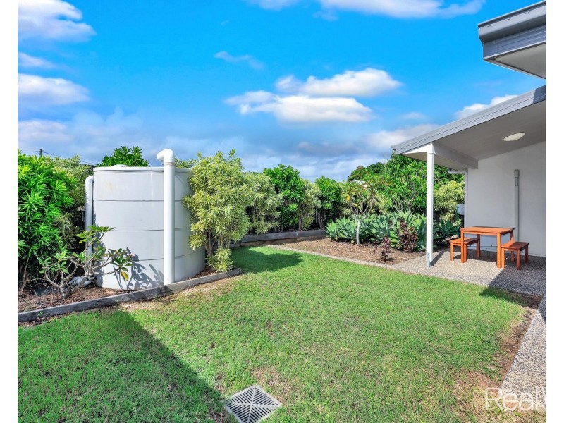 10/4 The Pines Court, Millbank QLD 4670