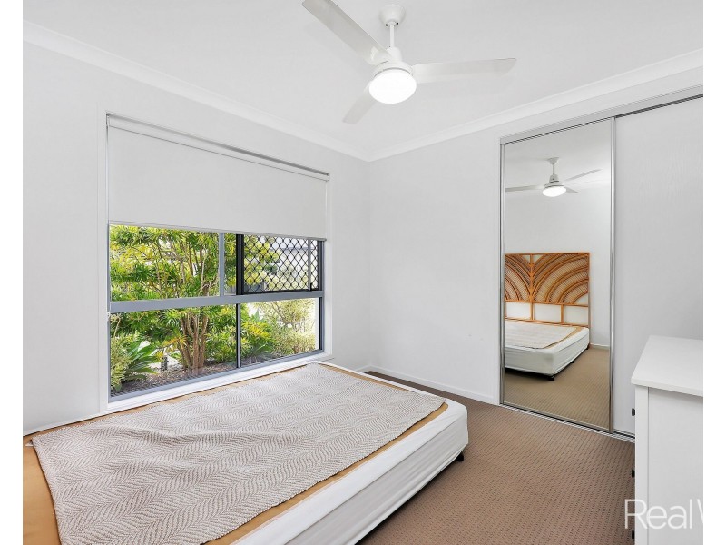 10/4 The Pines Court, Millbank QLD 4670