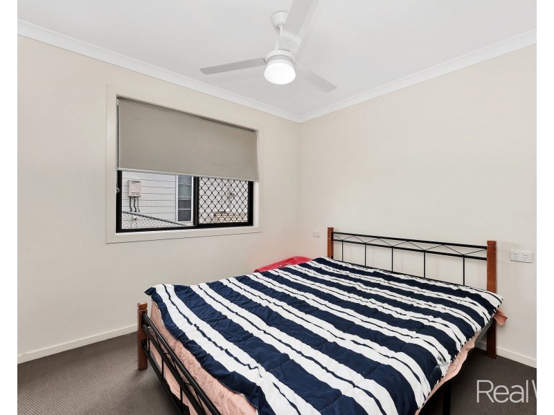 1/4 William Street, Gin Gin QLD 4671
